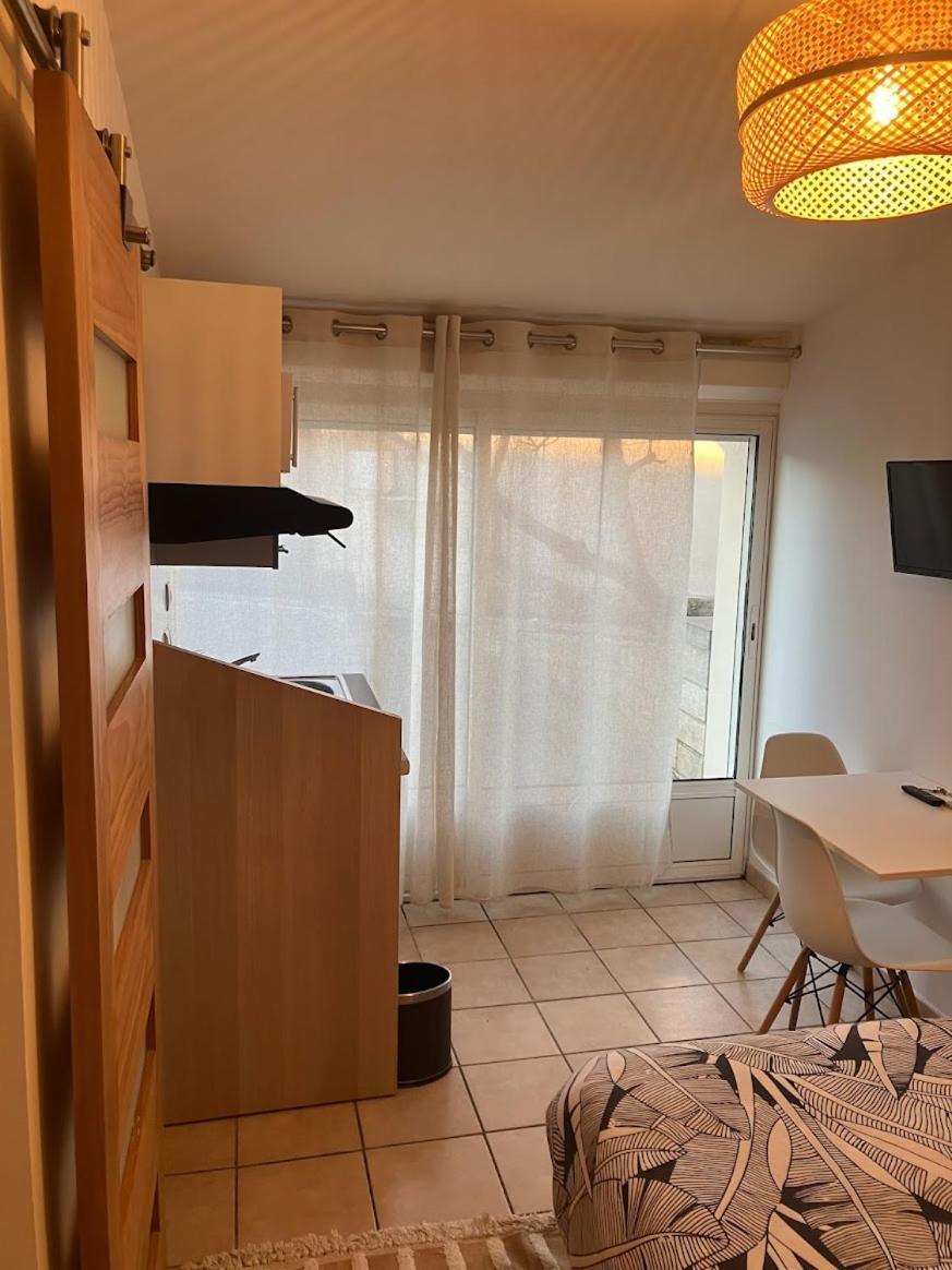 Le Nid Castries - Charmant Logement Complet Et Equipe Centre Castries Proche Montpellier Eksteriør billede